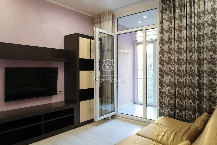 Київ, Регенераторна вул., 4к12