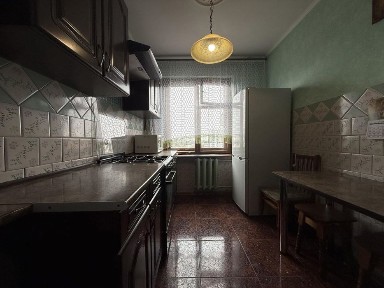 Здається в оренду 2-во кім квартира по вул. Медова Печера