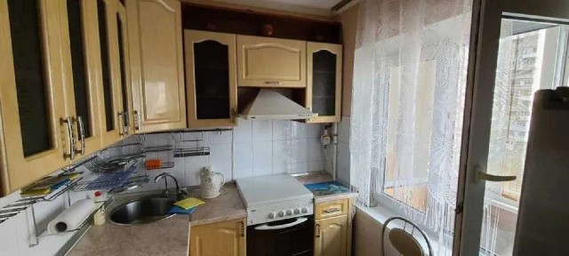 Киев, Энтузиастов ул., 7/2