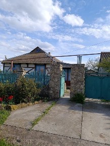 Продажа большого обустроенного дома у реки в Кирьяковке