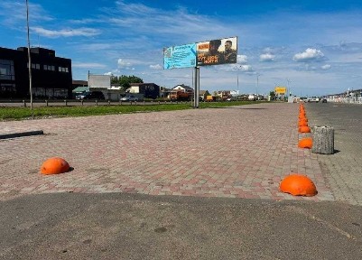 Оренда великих відкритих торгових площадок на ринку «Анжеліка» (фасад на Окружну дорогу, район «Два стовпи»)