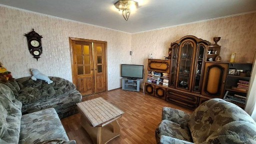 Продам 2-х комн. квартиру, Є-Відновлення - Ваучер