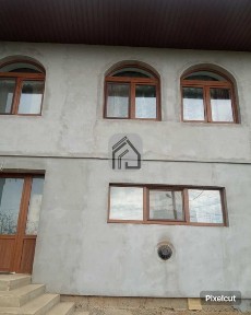 Продається гарний, новий будинок у місті Берегово