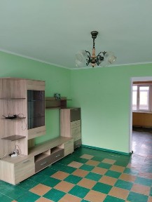 Продаж просторої чотирьох кімнатної квартири