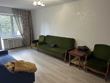 Киев, Ереванская ул., 13к1