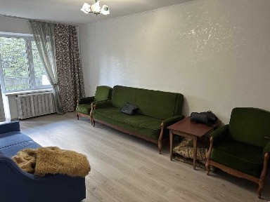 Киев, Ереванская ул., 13к1