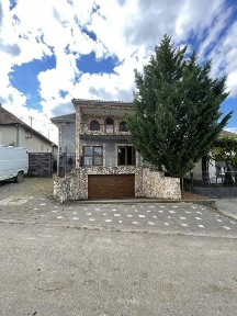 Терміново! Продаж будинку с. Берегуйфало, 306 кв., ціна 160 000$