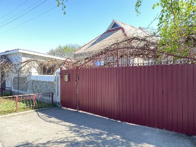 Продаж будинку с Шкарівка
