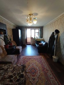 В продаже просторная двухкомнатная квартира с мебелью и техникой, в высотке ул. Богдана Хмельницкого.