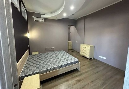 Днепр, Дмитрия Яворницкого просп., 72А