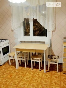 Довготривала оренда 2к квартири на вул. Базарна 77 • ID 34148868