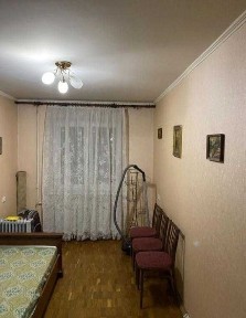 Продам 2 к. із. кв., 8 хв. пішки Метро Ботанічний Сад