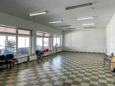 Продаж магазину у м. Винники, на вул. Галицька, 14б.