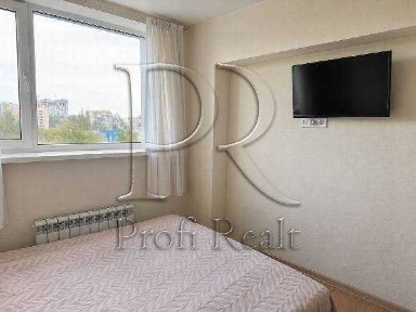 Продаж 1-кімнатної квартири 17 м², Машинобудівна вул., 41