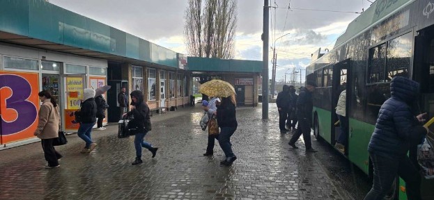 Сдам в аренду капитальный магазин на остановке, очень проходное место 20м2