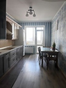 Продам 2 кімнатну квартиру в м Обухів, вул Академічна