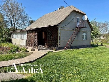 Продам будинок неподалік міста