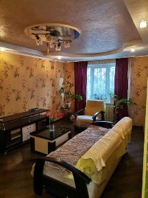 Продам 3 к. квартиру поруч з метро 23 Серпня.