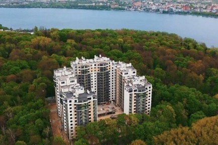 Продається 3 кімнатна квартира по вул. Чумацька