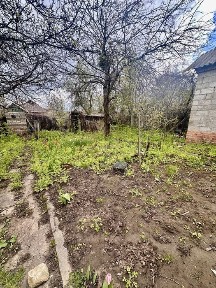 Продам 1/2 дома газ, вода, Свой двор, гараж
