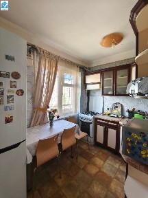 Київ, вул. Тростянецька 8В