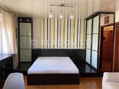 Продам 2-к кв вул. Героїв полку «Азов» (Малиновського Марш), 25,8 (9), 93000
