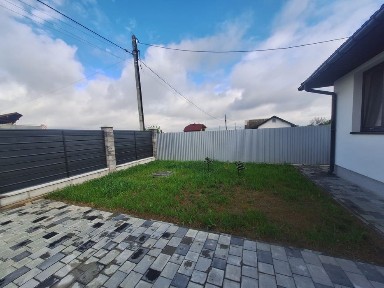 Продається нова американка з ремонтом та меблями