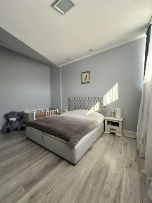 Гарна 2-к. квартира/ 74 м з ремонтом/ <a href='/newbuilding/916/view/zk-kalinova-sloboda'>Калинова Слобода</a> 2