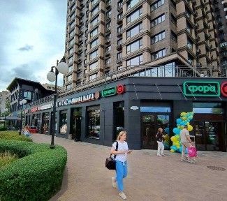 Центр Оболоні. метро Мінська. Obolon Residences. 53 м². 1-й поверх.