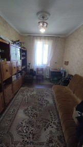 Продам дом в Ольшанах, все удобства, центр.