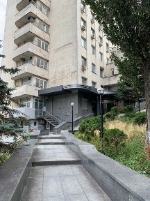 Продажа офисного центра 5500 м2 М. Зверинецкая, Киев.