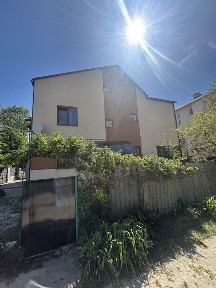 Частина будинку з терасою у Франківському районі | парк поруч | 150 м²