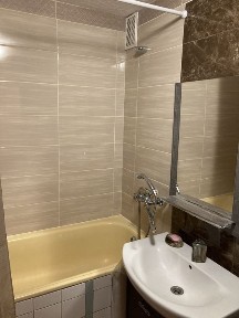 Київ, Святошинський, вулиця Ореста Васкула 8