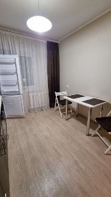 Продам квартиру на Победе-3 с ремонтом.