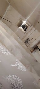 Здається в оренду двоповерхова частина будинку. Три роздільні кімнати. З меблями та побутовою технікою