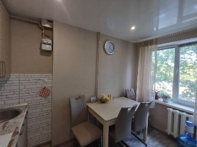 Продам 3к квартиру с ремонтом, 70000$, Красный Камень, ВАУЧЕР, безнал