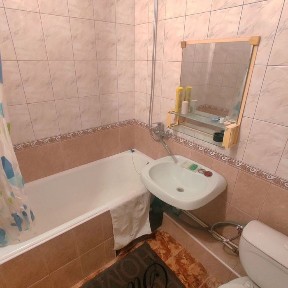 Сдам реальную 2 ккв возле Конного рынка, м. Защитников Украины.