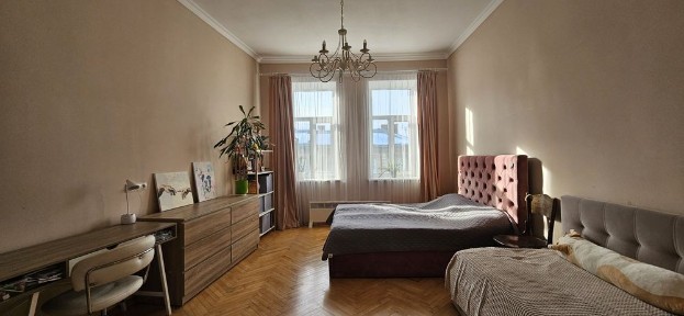 Продаж 1 кімн. кварири вул. ЛИЧАКІВСЬКА