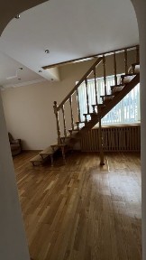 Продаж будинку в Карпатах