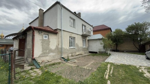 Продам квартиру особнячного типу в Городку