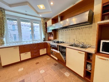 Аренда 3-комнатной квартиры 136 м², Владимира Вернадского ул.