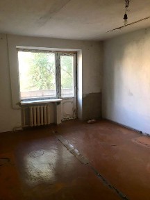 Затишна 1-к квартира, вул. Цегельна - 3-й поверх, не кутова!