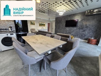 Перша оренда 2к. кв. в Центрі!