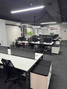Оренда окремої офісної будівлі на вул. Олени Степанівни, 210м2