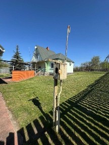 Продаж будинку з великою ділянкою та всіма комунікаціями ВАУЧЕР-Так