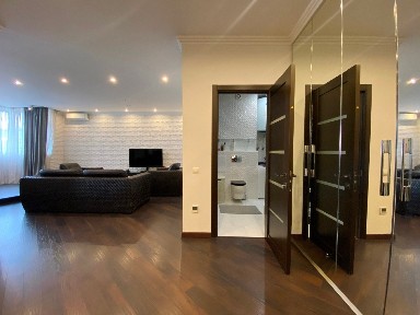 Продажа 2-комнатной квартиры 96 м², Ованеса Туманяна ул., 15А