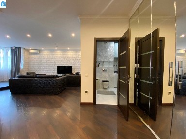 Продаж 2-кімнатної квартири 96 м², Ованеса Туманяна вул., 15А