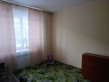 Продам квартиру. Смт. Заводзьке