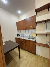 Оренда приміщення Лейпцизька Центр Арсенальна Острозьких