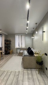 Квартира под Коммерцию, 4 фасадных окна!